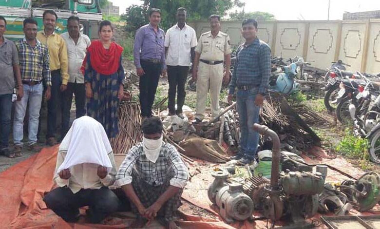 Caught stealing-amravati-mandal