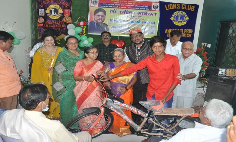Pravin-Manekar-Amravati-Mandal