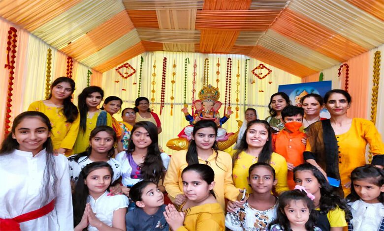 Visarjan-Amravati-Mandal