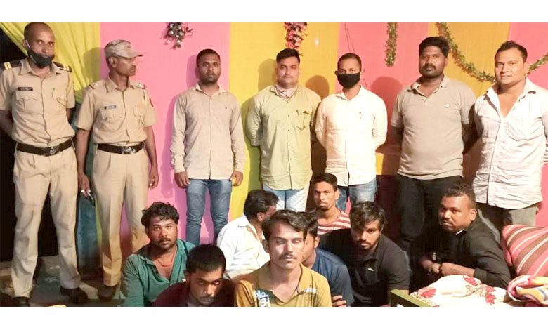 Gambling-Ground-Caught-amravati-mandal