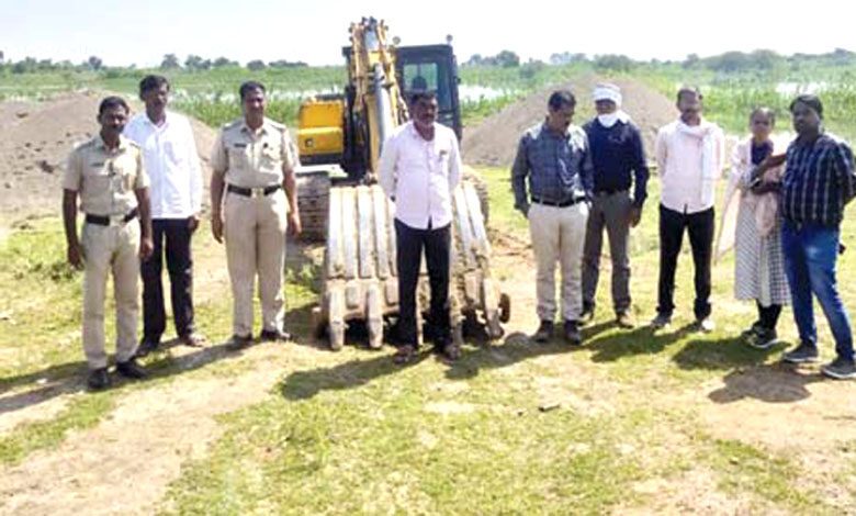 sand-smuggling-amravati-mandal