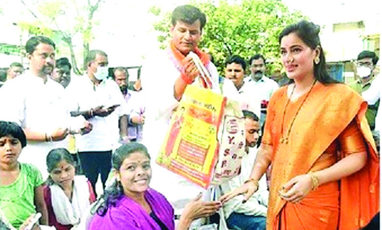 Navneet-rana-amravati-mandal