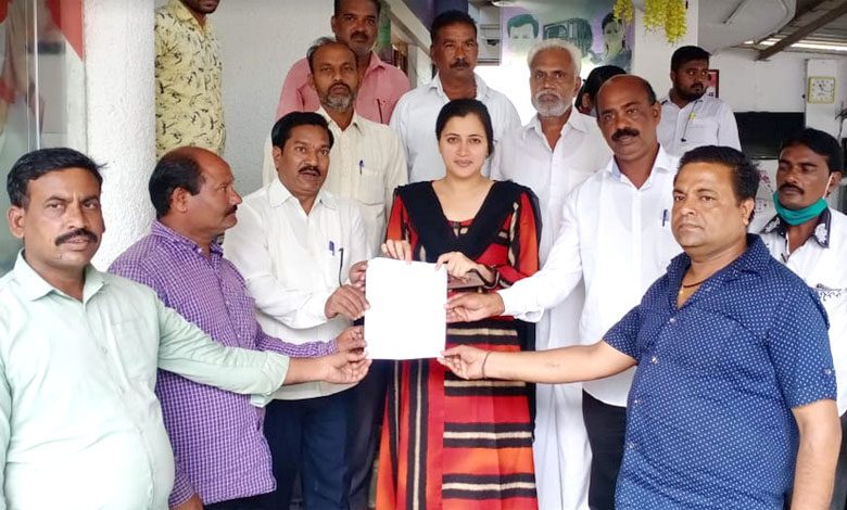 Navneet-rana-amravati-mandal