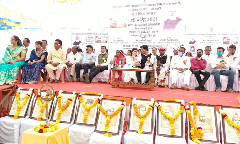 Navneet-rana-amravati-mandal