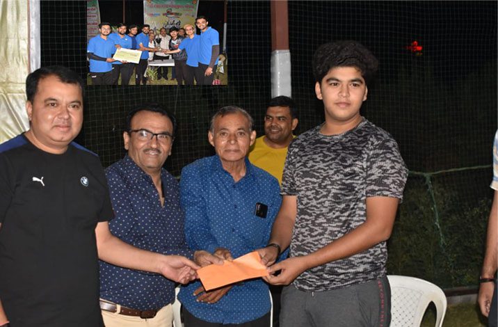 Gujrati-Cricket-Box-Amravati-Mandal