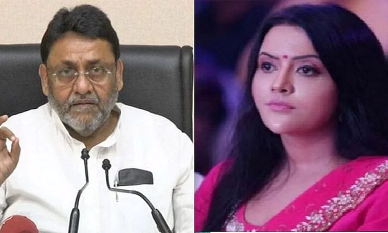 Nawab malik-Amruta Fadnavis-Amravati-Mandal