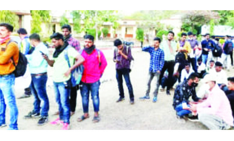 SRPF-Food-Servants-amravati-mandal