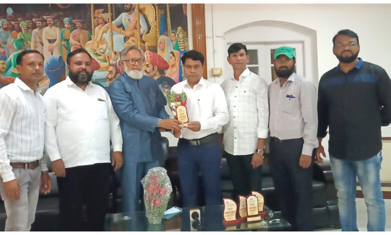 Samaj-Bhushan-Award-amravati-mandal