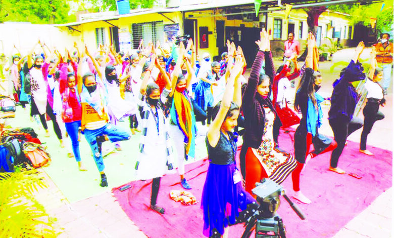 Suryanamaskar-Campaign-amravati-mandal