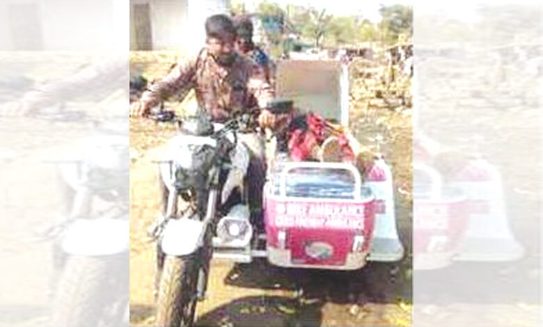 Stretcher-Bike-Ambulance-amravati-mandal