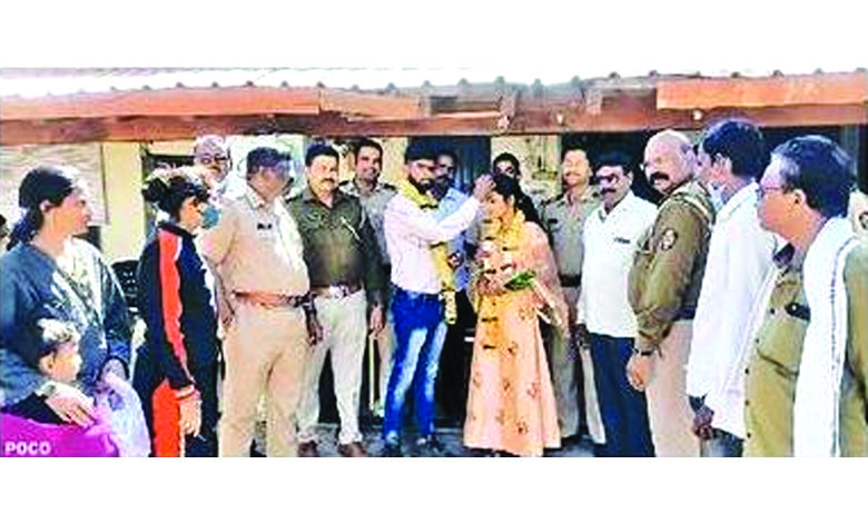 Love-Couple-Marriage-amravati-mandal