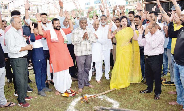 Navneet-rana-amravati-mandal