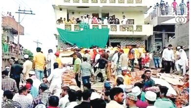 Collapsed-Building-amravati-mandal